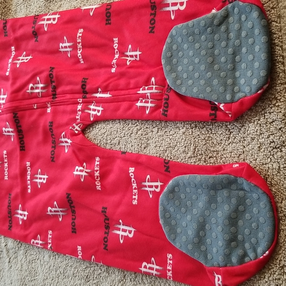 NBA Houston Rockets infant sleeper. - Picture 3 of 3
